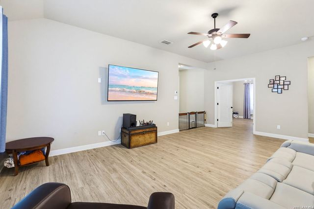911 Highland Vista, New Braunfels, TX 78130