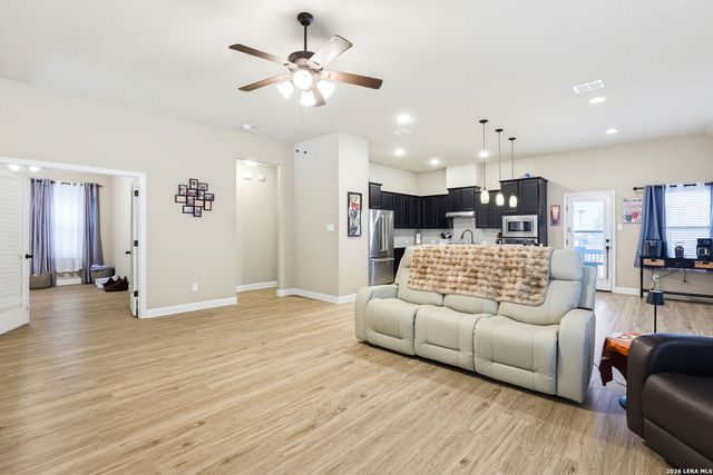 911 Highland Vista, New Braunfels, TX 78130