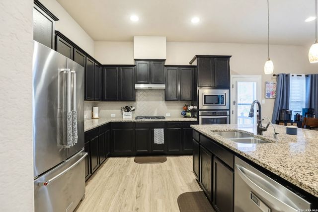 911 Highland Vista, New Braunfels, TX 78130