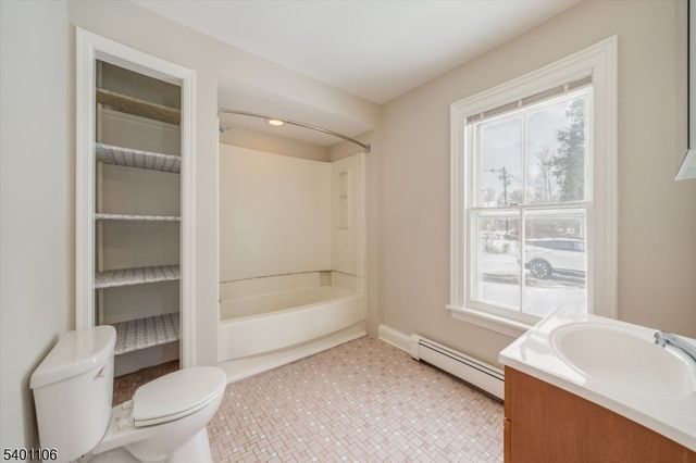 6 Orchard St, Denville Twp., NJ 07834