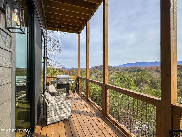 1843 Wild Briar Tr, Sevierville, TN 37876