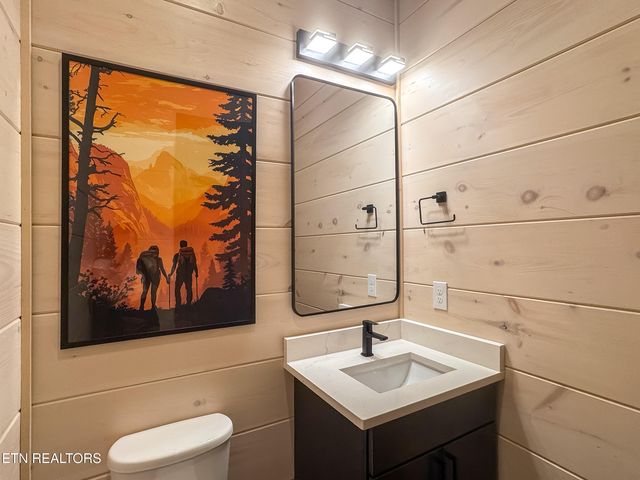 1843 Wild Briar Tr, Sevierville, TN 37876