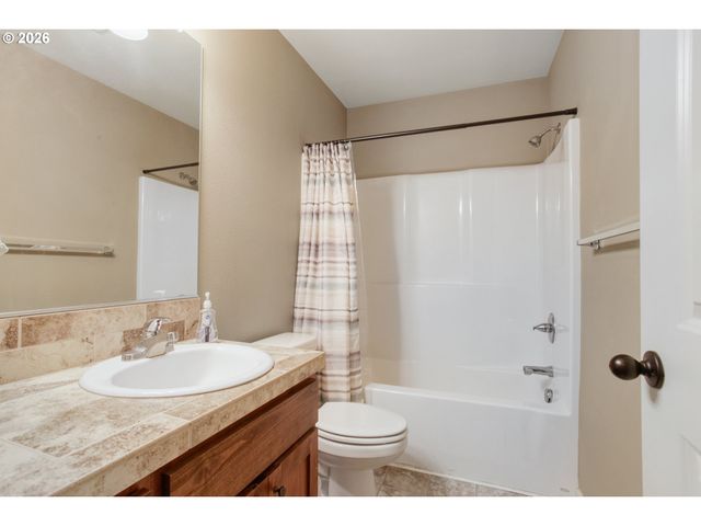 179 CRESTWOOD St, Fairview, OR 97024