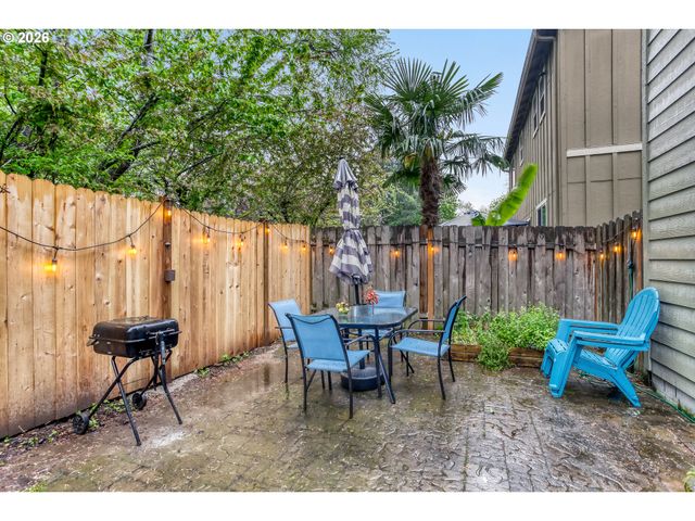 179 CRESTWOOD St, Fairview, OR 97024