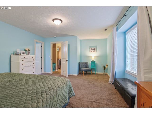 179 CRESTWOOD St, Fairview, OR 97024