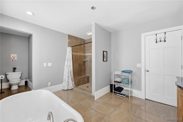 5657 Leete Road, Lockport Town, NY 14094