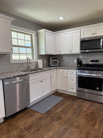 204 Rose Ln, Shelbyville, TN 37160