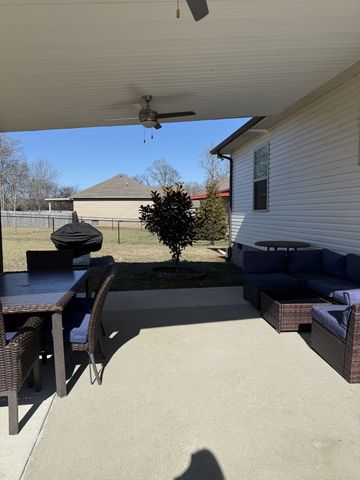 204 Rose Ln, Shelbyville, TN 37160