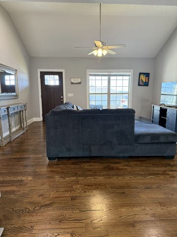 204 Rose Ln, Shelbyville, TN 37160