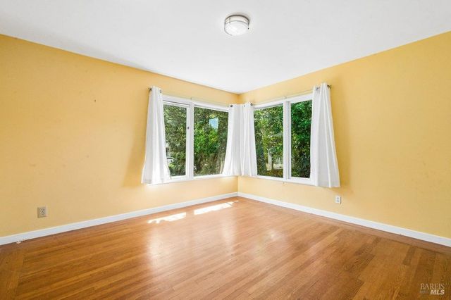 15 La Cuesta Dr, Greenbrae, CA 94904