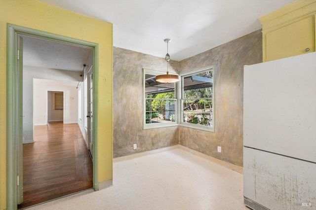 15 La Cuesta Dr, Greenbrae, CA 94904