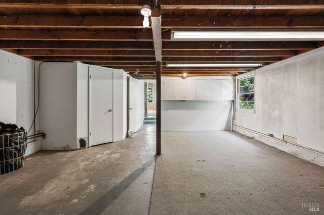 15 La Cuesta Dr, Greenbrae, CA 94904