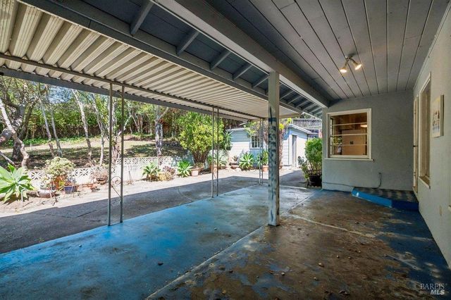 15 La Cuesta Dr, Greenbrae, CA 94904