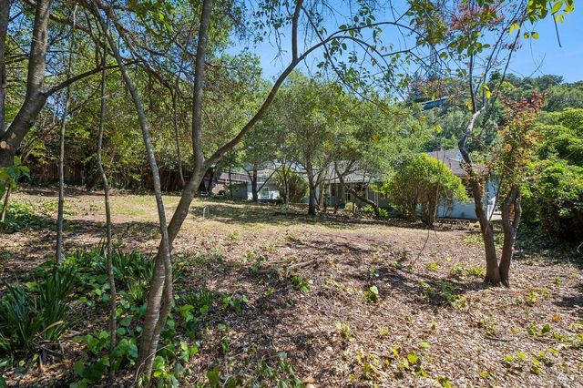 15 La Cuesta Dr, Greenbrae, CA 94904