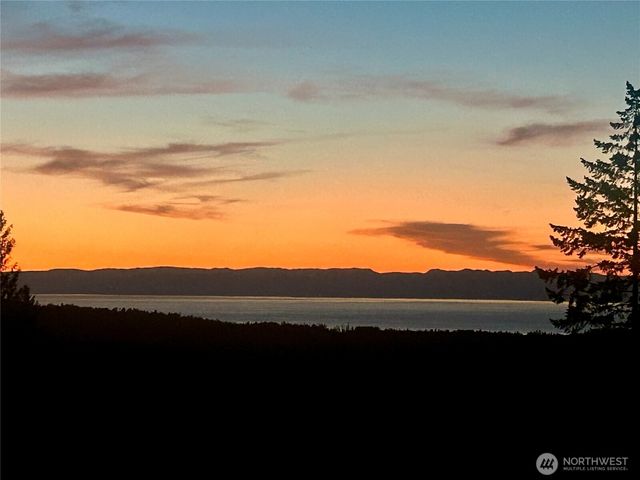339 & 337 Wildcat Road, Port Angeles, WA 98363