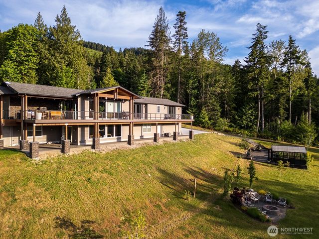 339 & 337 Wildcat Road, Port Angeles, WA 98363