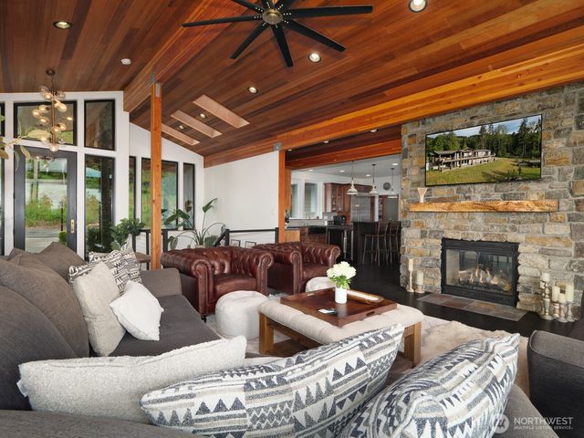 339 & 337 Wildcat Road, Port Angeles, WA 98363