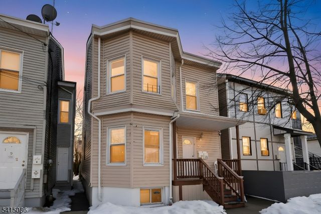 190 N 1St St, Paterson City, NJ 07522