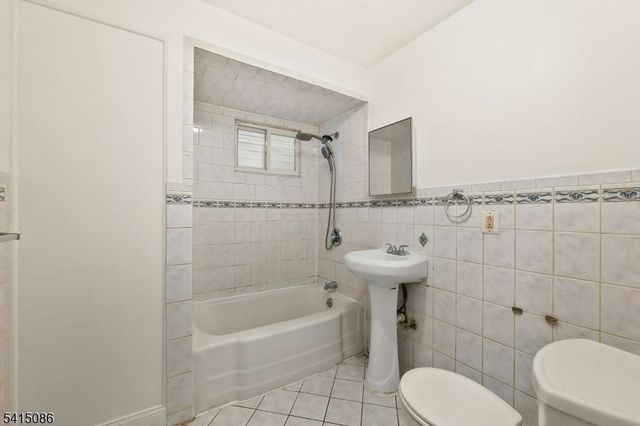 190 N 1St St, Paterson City, NJ 07522