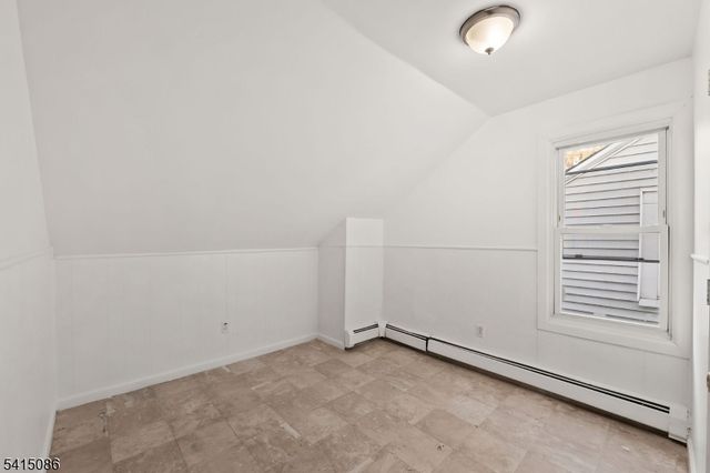 190 N 1St St, Paterson City, NJ 07522