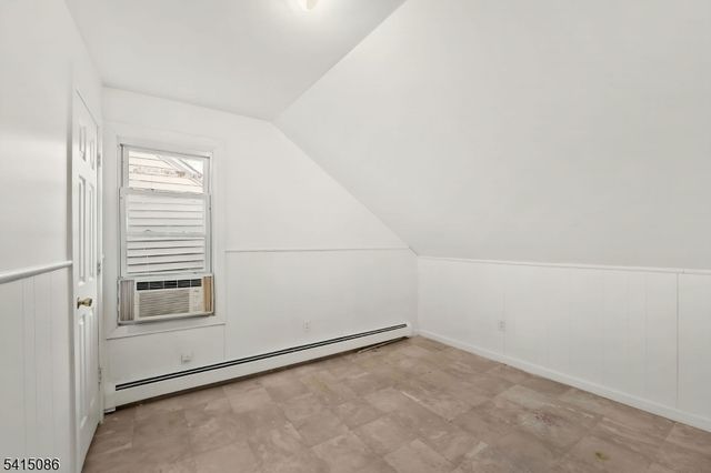 190 N 1St St, Paterson City, NJ 07522