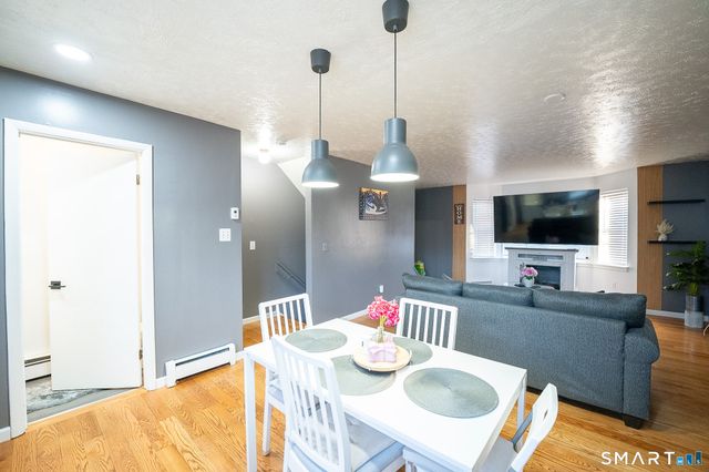 383 Lombard Street 383, New Haven, CT 06513