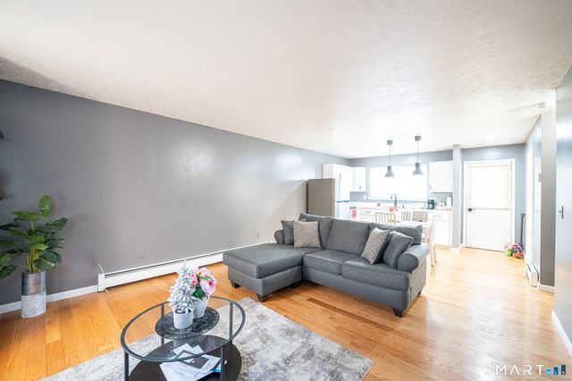 383 Lombard Street 383, New Haven, CT 06513