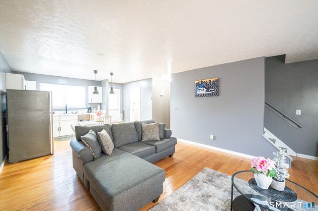 383 Lombard Street 383, New Haven, CT 06513