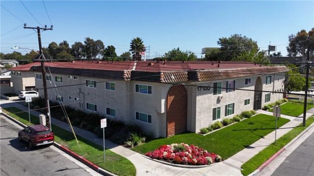 17100 Downey Avenue, Bellflower, CA 90706