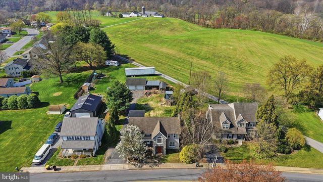 157 MILLWAY RD, Ephrata, PA 17522