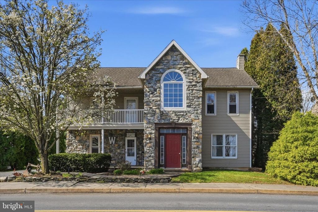 157 MILLWAY RD, Ephrata, PA 17522