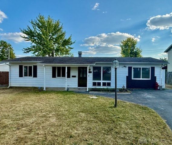 1689 Dale Ridge Road, New Carlisle, OH 45344