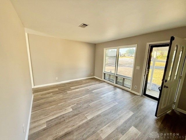 1689 Dale Ridge Road, New Carlisle, OH 45344