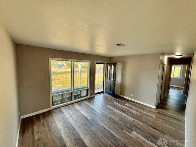 1689 Dale Ridge Road, New Carlisle, OH 45344