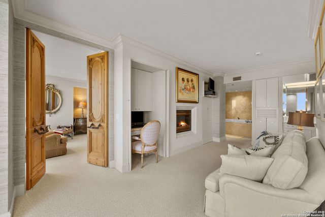 700 E Hildebrand Ave Apt 1401, San Antonio, TX 78212