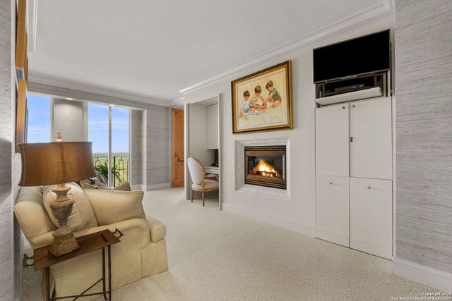 700 E Hildebrand Ave Apt 1401, San Antonio, TX 78212