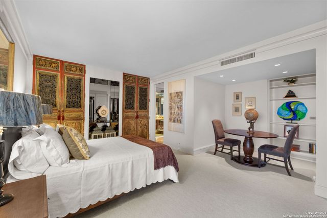 700 E Hildebrand Ave Apt 1401, San Antonio, TX 78212