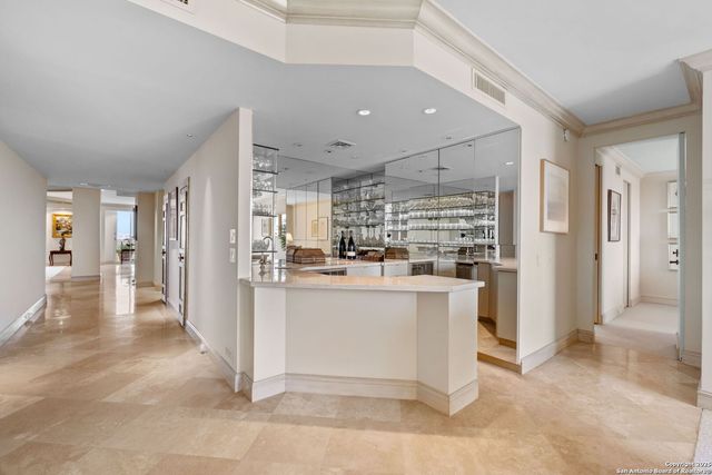 700 E Hildebrand Ave Apt 1401, San Antonio, TX 78212