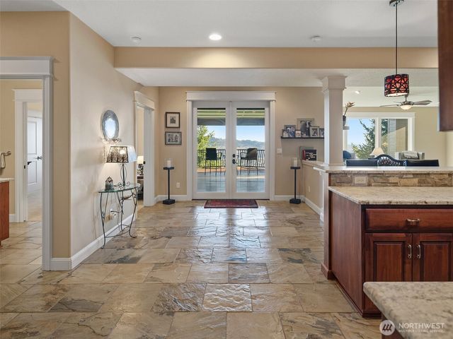 1330 Insel Road, Woodland, WA 98674