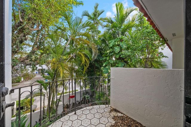 1609 NE 105th St 3-6, Miami Shores, FL 33138