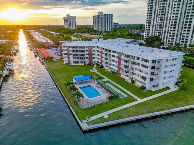 1609 NE 105th St 3-6, Miami Shores, FL 33138