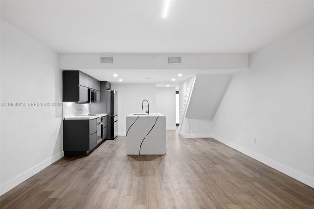 1609 NE 105th St 3-6, Miami Shores, FL 33138