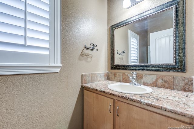 58 Dolores, San Antonio, TX 78228
