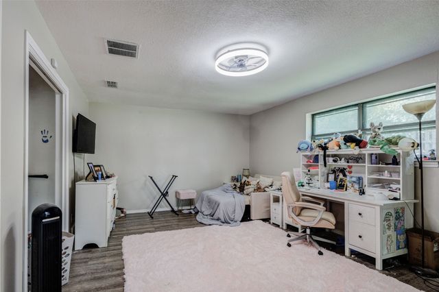 7725 Woodside Hill, Fort Worth, TX 76179