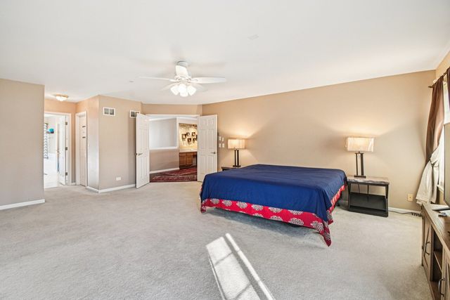 7421 Prescott Lane, Gurnee, IL 60031