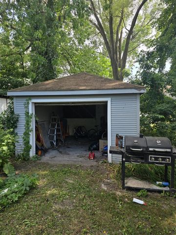110 Dale Street, Grand Rapids, MI 49505