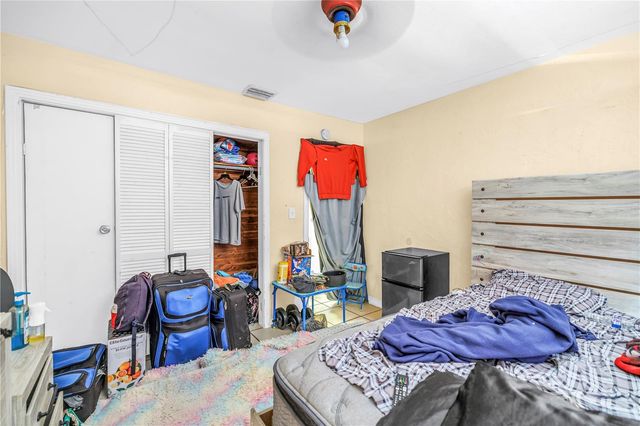 901 12TH STREET S, St Petersburg, FL 33712