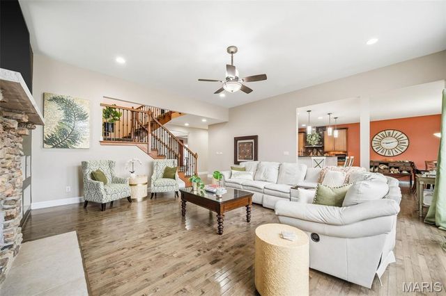 904 Brook Valley Court, O'fallon, MO 63368