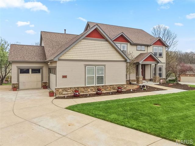 904 Brook Valley Court, O'fallon, MO 63368