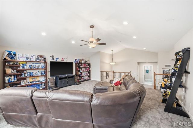 904 Brook Valley Court, O'fallon, MO 63368
